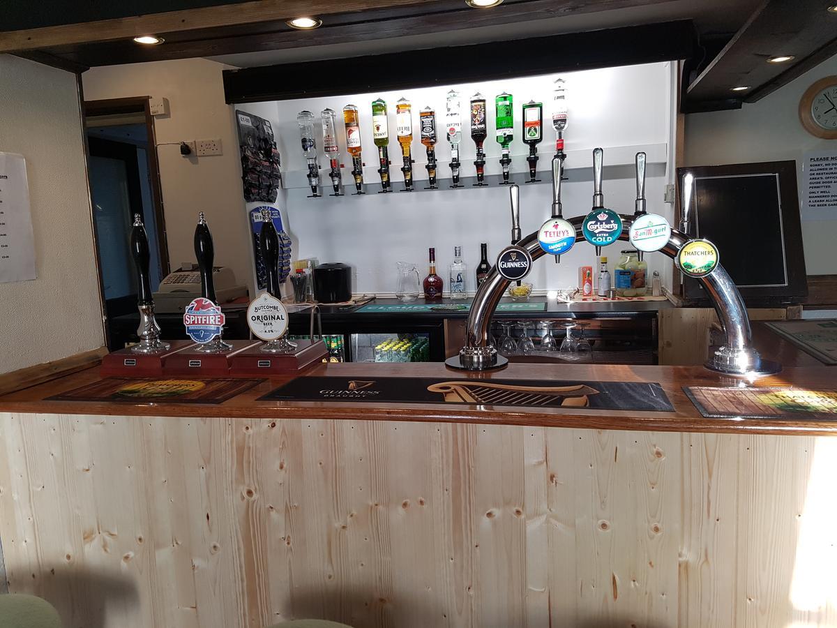 The Marston Inn Yeovil Esterno foto